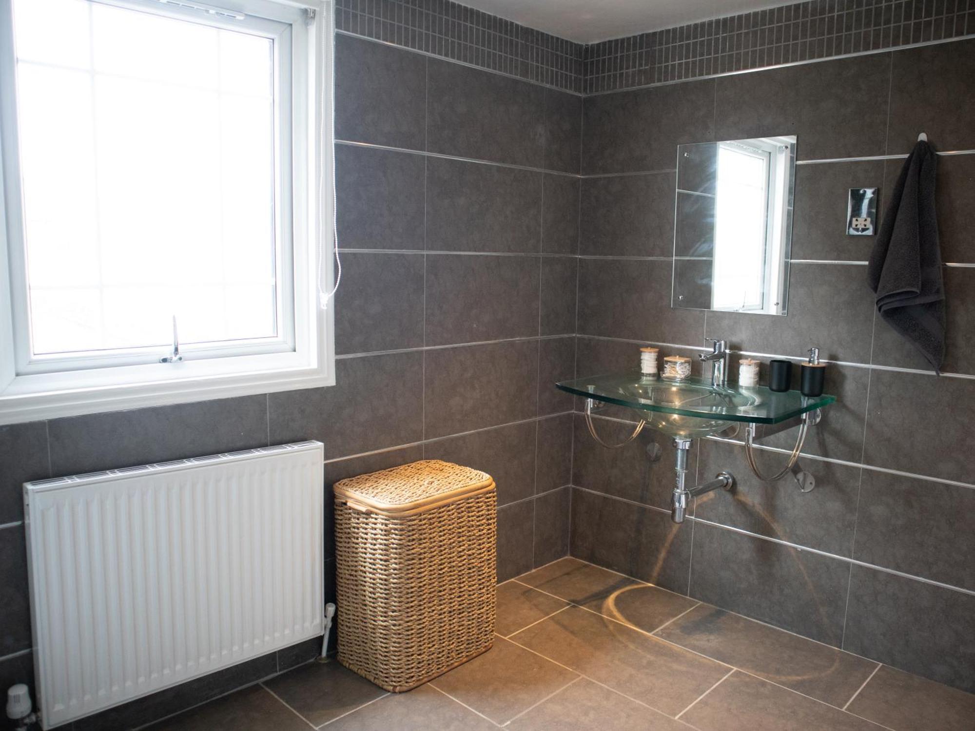 Bright Private Terrace - Free Private Parking - Tv - Wifi - Netflix Apartment Croydon Exterior foto