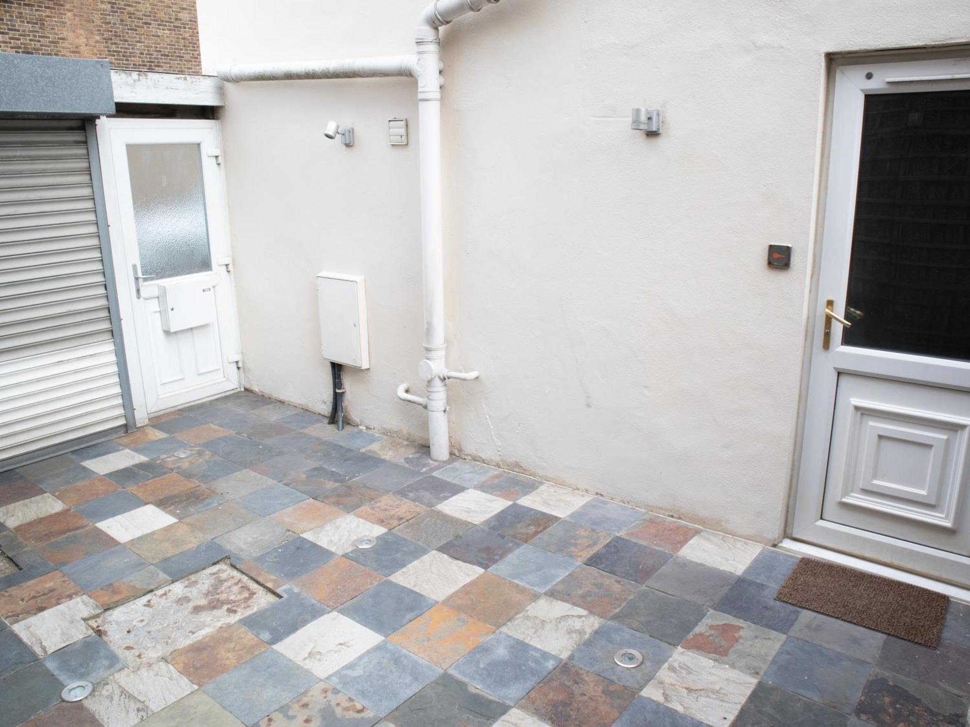 Bright Private Terrace - Free Private Parking - Tv - Wifi - Netflix Apartment Croydon Exterior foto