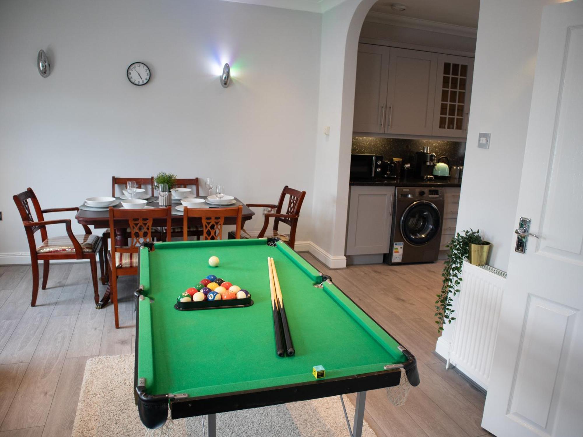 Bright Private Terrace - Free Private Parking - Tv - Wifi - Netflix Apartment Croydon Exterior foto